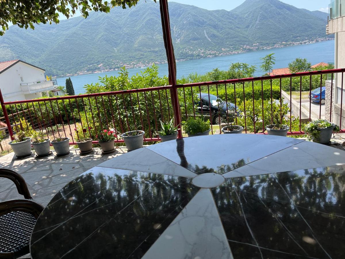 Legatum I - Bay Sight Apartment Kotor Bagian luar foto